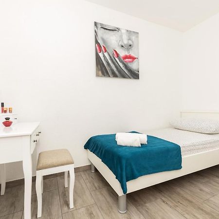 Makarska Dalija Apartment Bagian luar foto