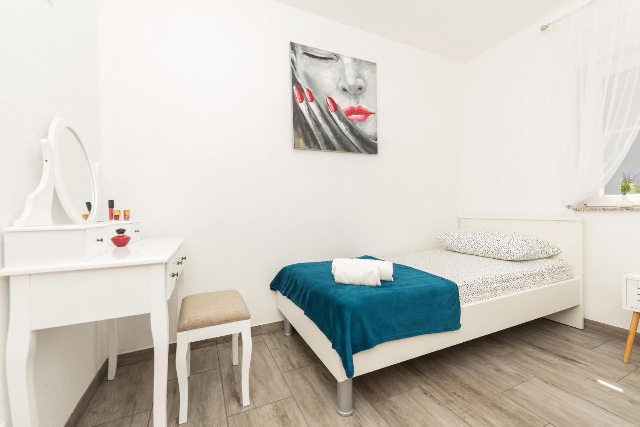 Makarska Dalija Apartment Bagian luar foto